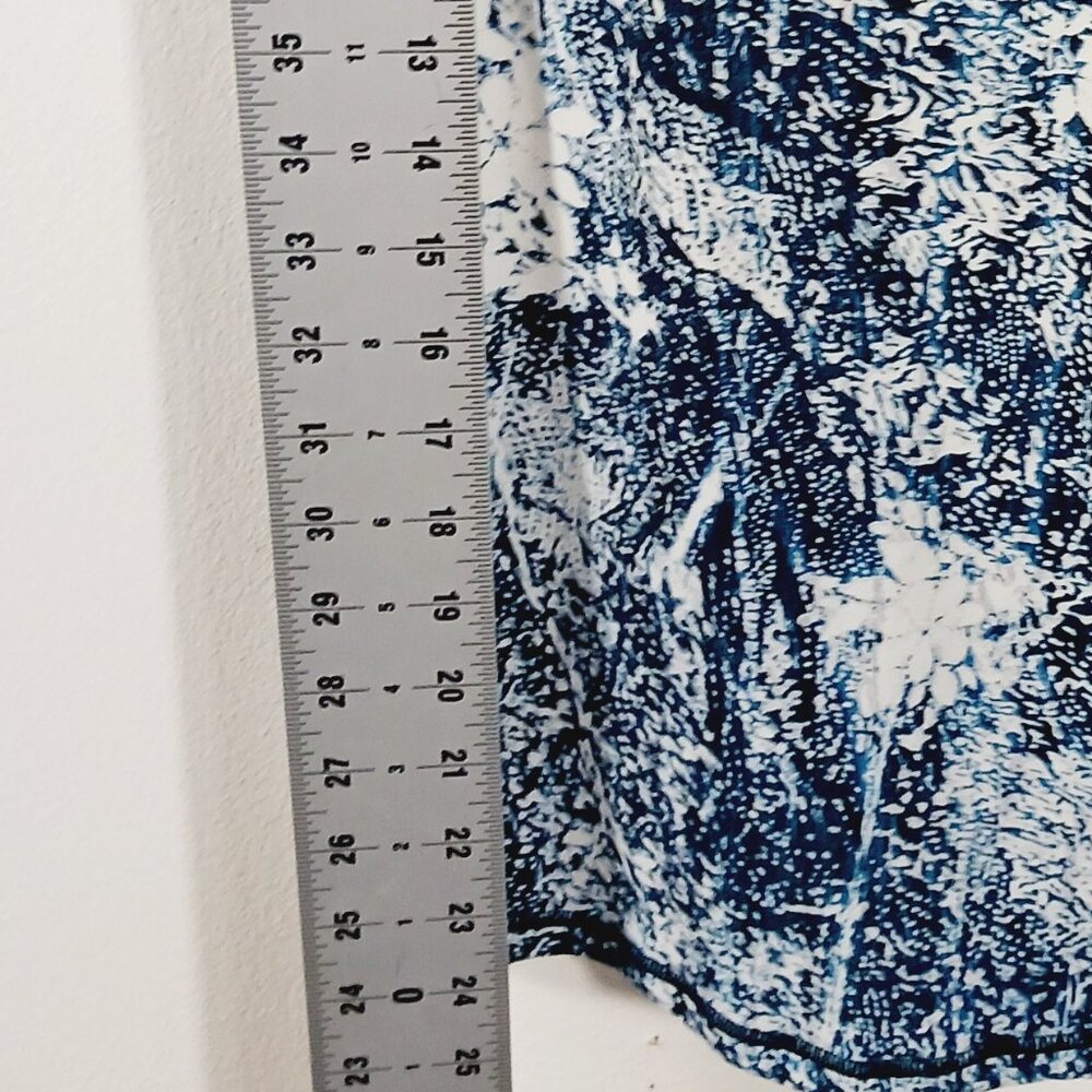 Lululemon Power Y Tank *Luon in Wildwood Multi - Size 4 Blue/Navy/White Cream - Picture 13 of 15